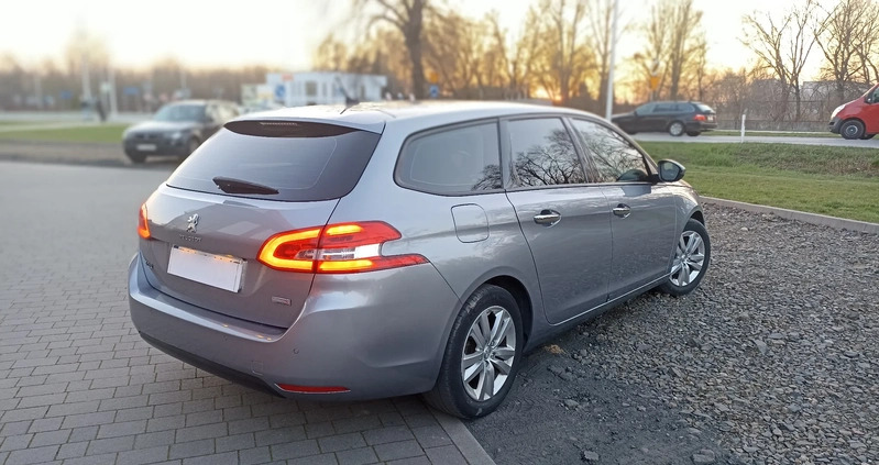 Peugeot 308 cena 49994 przebieg: 175151, rok produkcji 2018 z Sieradz małe 106